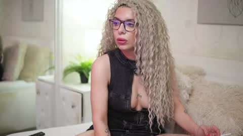  Aria  online show from April 14, 2026, 8:59 pm