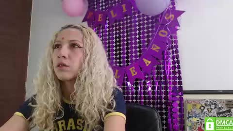 Ari Bunnie  online show from July 1, 2026, 1:02 pm