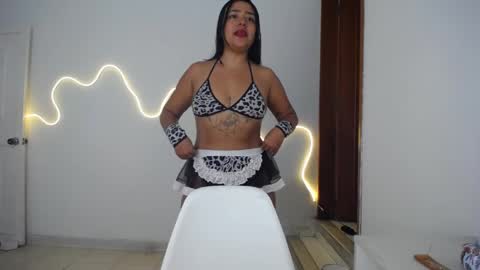 daniella online show from April 23, 2026, 1:29 am