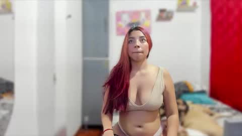 Snapshot of ariell_rose1 chatting on December 12, 2024, 5:52 am Stephany  online show from December 12, 2024, 5:52 am