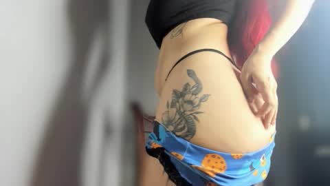 Snapshot of ariell_rose1 chatting on September 27, 2025, 3:22 am Stephany  online show from September 27, 2025, 3:22 am