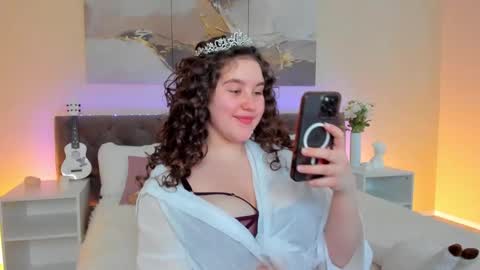 Snapshot of ariella_sol chatting on December 5, 2024, 4:20 am Ariella GTM3  Tue Wed Thu Fri Sat  0400 am-1030pm online show from December 5, 2024, 4:20 am