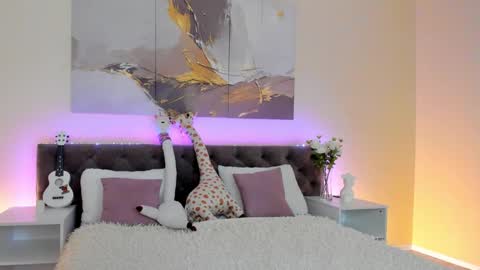 Snapshot of ariella_sol chatting on December 17, 2024, 12:12 am Ariella GTM3  Tue Wed Thu Fri Sat  0400 am-1030pm online show from December 17, 2024, 12:12 am