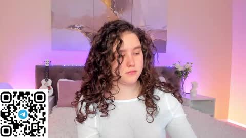 Snapshot of ariella_sol chatting on December 18, 2024, 1:15 am Ariella GTM3  Tue Wed Thu Fri Sat  0400 am-1030pm online show from December 18, 2024, 1:15 am