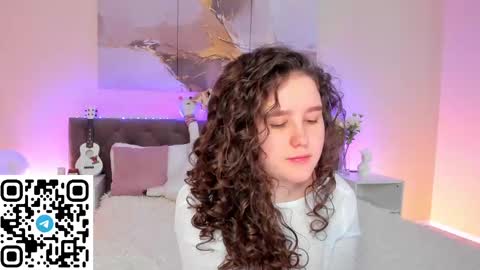 Snapshot of ariella_sol chatting on December 18, 2024, 4:20 am Ariella GTM3  Tue Wed Thu Fri Sat  0400 am-1030pm online show from December 18, 2024, 4:20 am