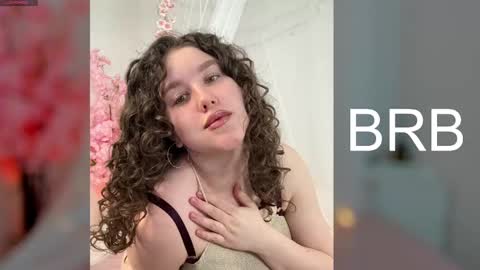 Snapshot of ariella_sol chatting on January 10, 2025, 8:07 am Ariella GTM3  Tue Wed Thu Fri Sat  0400 am-1030pm online show from January 10, 2025, 8:07 am