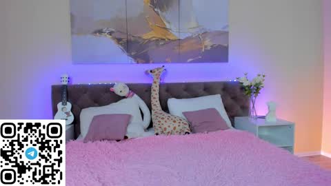 Snapshot of ariella_sol chatting on January 15, 2025, 7:05 am Ariella GTM3  Tue Wed Thu Fri Sat  0400 am-1030pm online show from January 15, 2025, 7:05 am