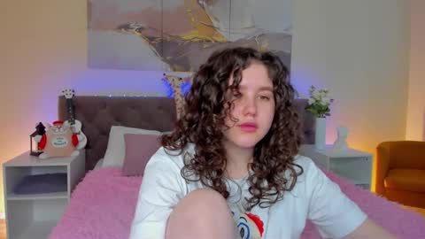Snapshot of ariella_sol chatting on March 10, 2025, 4:07 am Ariella GTM3  Tue Wed Thu Fri Sat  0400 am-1030pm online show from March 10, 2025, 4:07 am