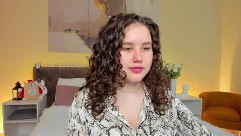 Snapshot of ariella_sol chatting on March 12, 2025, 1:14 am Ariella GTM3  Tue Wed Thu Fri Sat  0400 am-1030pm online show from March 12, 2025, 1:14 am