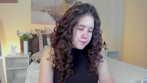 Snapshot of ariella_sol chatting on May 13, 2026, 1:25 am Ariella GTM3 Tue Wed Thu Fri Sat 0400 am-1030pm online show from May 13, 2026, 1:25 am