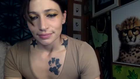 Snapshot of arielwyld chatting on December 10, 2024, 10:37 pm ariel  colin when hes here online show from December 10, 2024, 10:37 pm