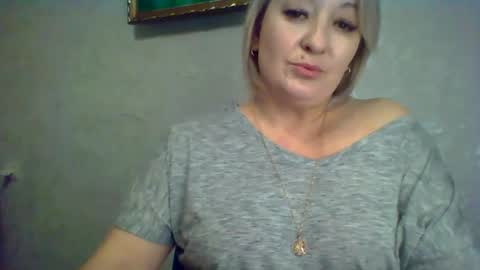ArielXLoveresss online show from November 8, 2025, 10:19 pm