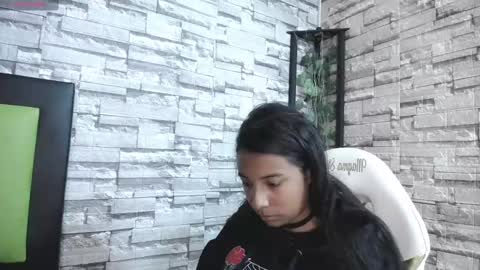 Snapshot of arietta_ chatting on February 24, 2025, 6:36 pm ARIETTA online show from February 24, 2025, 6:36 pm