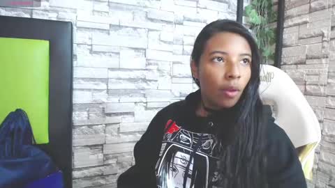 Snapshot of arietta_ chatting on February 25, 2025, 1:17 pm ARIETTA online show from February 25, 2025, 1:17 pm