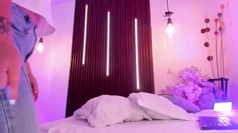  Arianna  online show from March 20, 2026, 3:06 pm