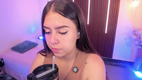  Arianna  online show from May 15, 2026, 2:35 pm