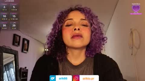 Snapshot of arikatorres chatting on September 24, 2025, 3:59 pm Arin online show from September 24, 2025, 3:59 pm