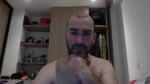 Snapshot of aristi11 chatting on October 10, 2025, 4:00 am aristi11 online show from October 10, 2025, 4:00 am