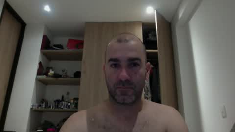 Snapshot of aristi11 chatting on December 18, 2025, 4:40 am aristi11 online show from December 18, 2025, 4:40 am