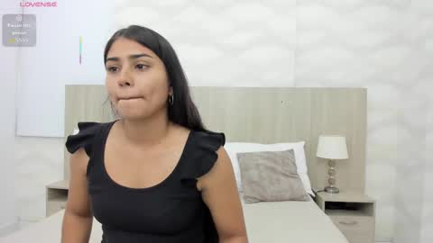 Snapshot of arlet_powell chatting on November 24, 2025, 3:28 am Arlet Powell online show from November 24, 2025, 3:28 am