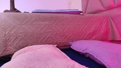 Arleth  online show from September 9, 2025, 3:06 am