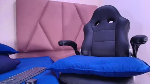 Arleth  online show from September 25, 2025, 3:10 am