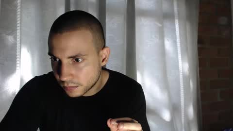 ARMANDO online show from November 10, 2025, 6:51 pm