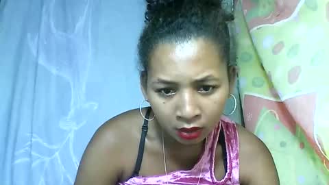 Snapshot of armonnette9794 chatting on May 15, 2026, 2:46 pm armonnette9794 online show from May 15, 2026, 2:46 pm
