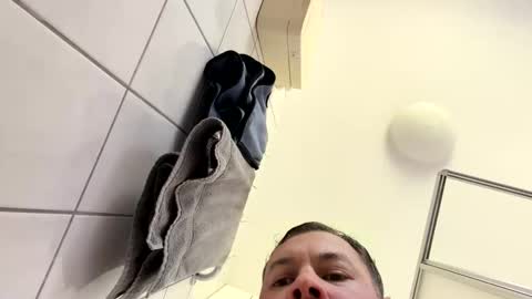 armyskater32 online show from May 24, 2026, 12:10 pm