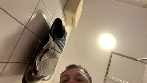 armyskater32 online show from July 14, 2026, 5:23 am