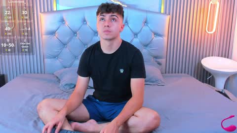 aron__cooper online show from January 17, 2025, 10:56 pm