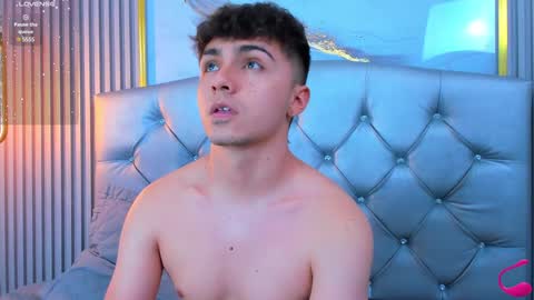 aron__cooper online show from January 23, 2025, 1:19 am