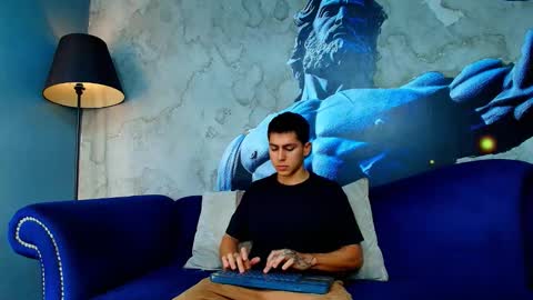 aron_pulse online show from January 13, 2026, 1:27 pm