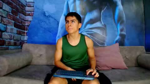 aron_pulse online show from March 27, 2026, 1:33 pm