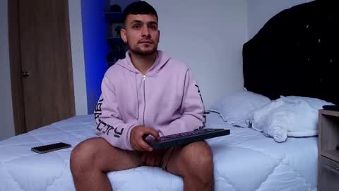 Aron Santoro online show from February 9, 2026, 5:17 pm