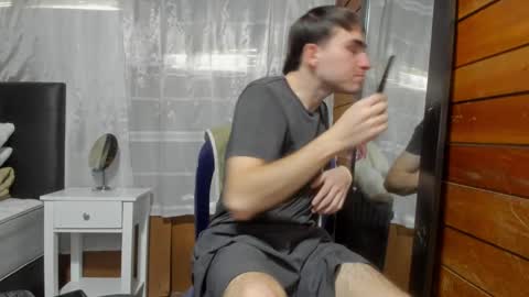 Aron G Franco online show from February 8, 2025, 6:55 pm