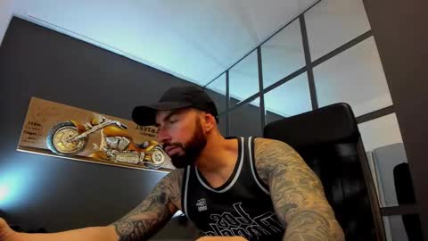 AronGrant online show from January 10, 2025, 9:02 am