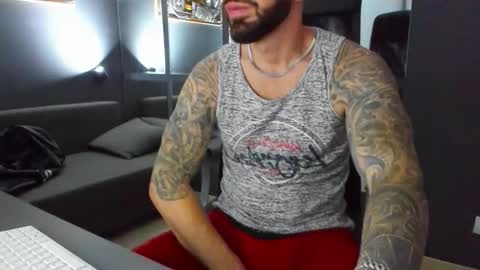 AronGrant online show from November 7, 2025, 10:37 am