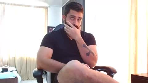 aronmiller online show from October 26, 2025, 12:55 pm