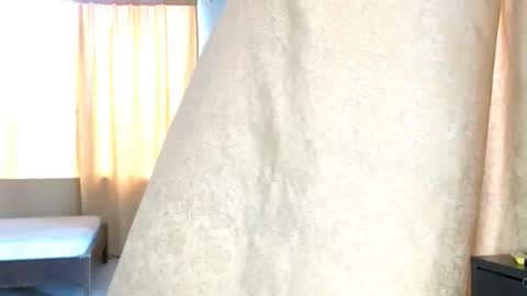 aronmiller online show from December 4, 2025, 6:49 pm