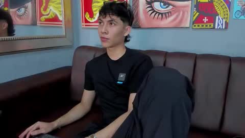 Arontawers online show from March 28, 2026, 7:13 pm