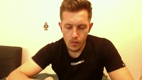 arromwilliam90 online show from January 20, 2025, 10:29 am