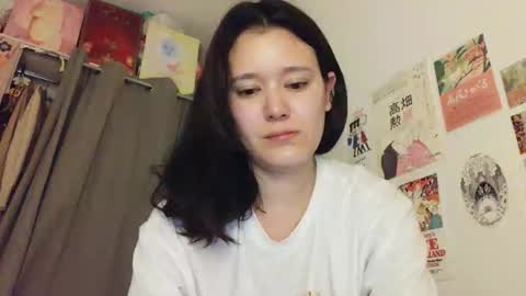 arrosemoi online show from April 17, 2026, 3:53 am