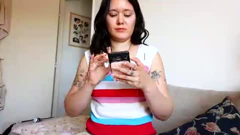 Snapshot of arrosemoi chatting on May 12, 2026, 8:00 am arrosemoi online show from May 12, 2026, 8:00 am