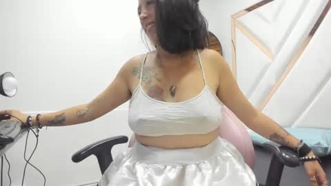 artemisa_collins_ online show from June 3, 2026, 8:47 pm