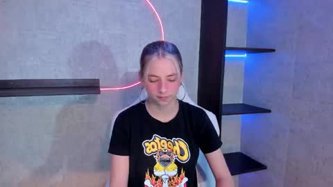 artemisablake online show from December 28, 2024, 9:30 pm