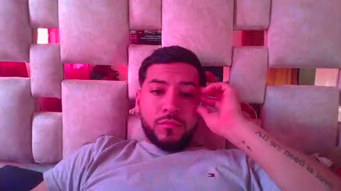 Snapshot of arthur1718 chatting on January 18, 2026, 9:07 pm arthur1718 online show from January 18, 2026, 9:07 pm