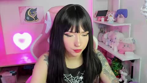 Snapshot of artic_love chatting on October 8, 2025, 12:52 am Lenna online show from October 8, 2025, 12:52 am