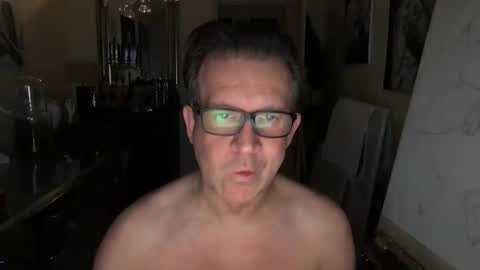 artisterotic online show from January 7, 2025, 8:13 am