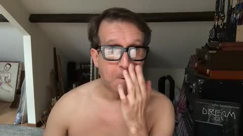 artisterotic online show from February 20, 2026, 10:16 am